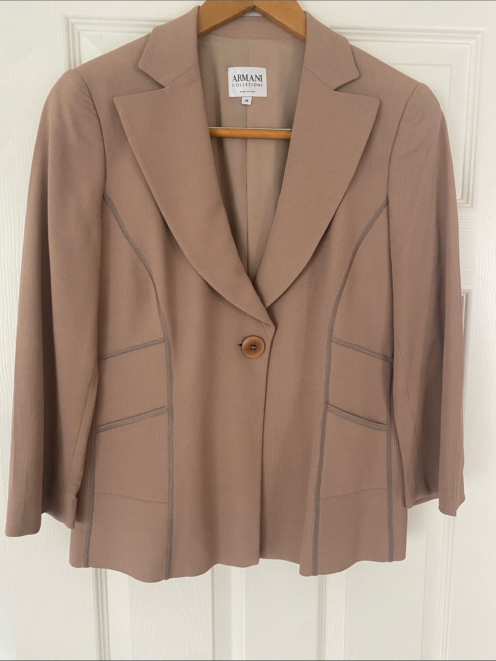 Armani Collezioni Women's Taupe Single-Button Blazer